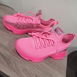 Steve madden maxima sneakers